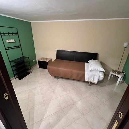 Piazzetta 42 Holiday Room Трани Экстерьер фото