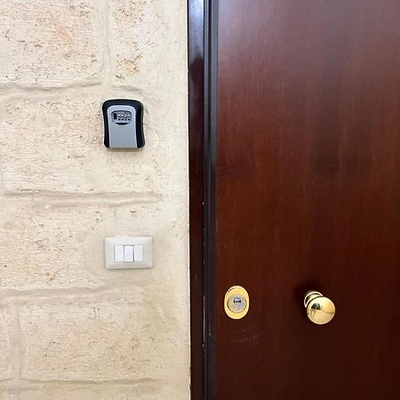 Piazzetta 42 Holiday Room Трани Экстерьер фото