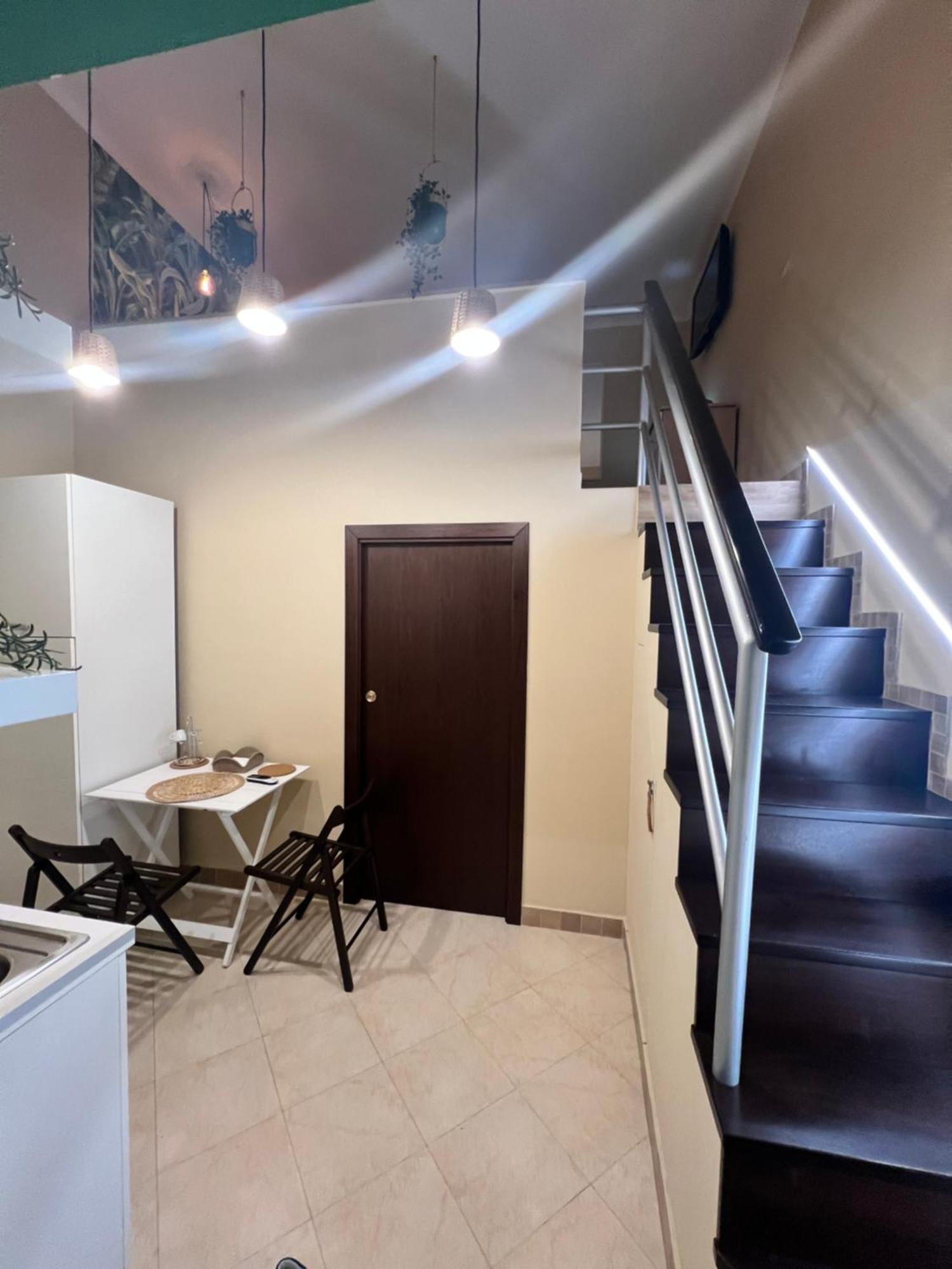 Piazzetta 42 Holiday Room Трани Экстерьер фото
